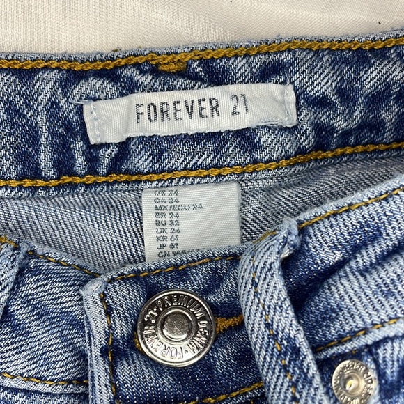 FOREVER 21 • DISTRESSED • SKINNY JEANS • SIZE 24W (SIZE 0) • LIKE NEW CONDITION - Picture 6 of 11